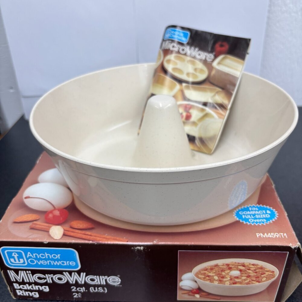 Vintage Anchor Ovenware Baking Ring For The Microwave In Box with Instructions